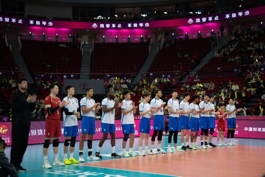 包含风云突变武汉三镇窗口期调整名单，CBA常规赛版图或变，底气十足，球队文化再被提及的词条-爱游戏登录平台