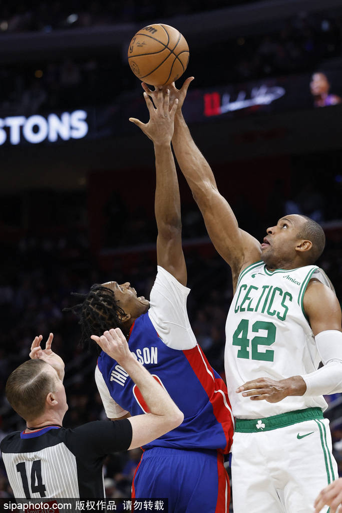 包含转会期底特律活塞备战CBA季后赛，篮板制胜细节曝光，悬念犹存，年轻球员得到机会的词条